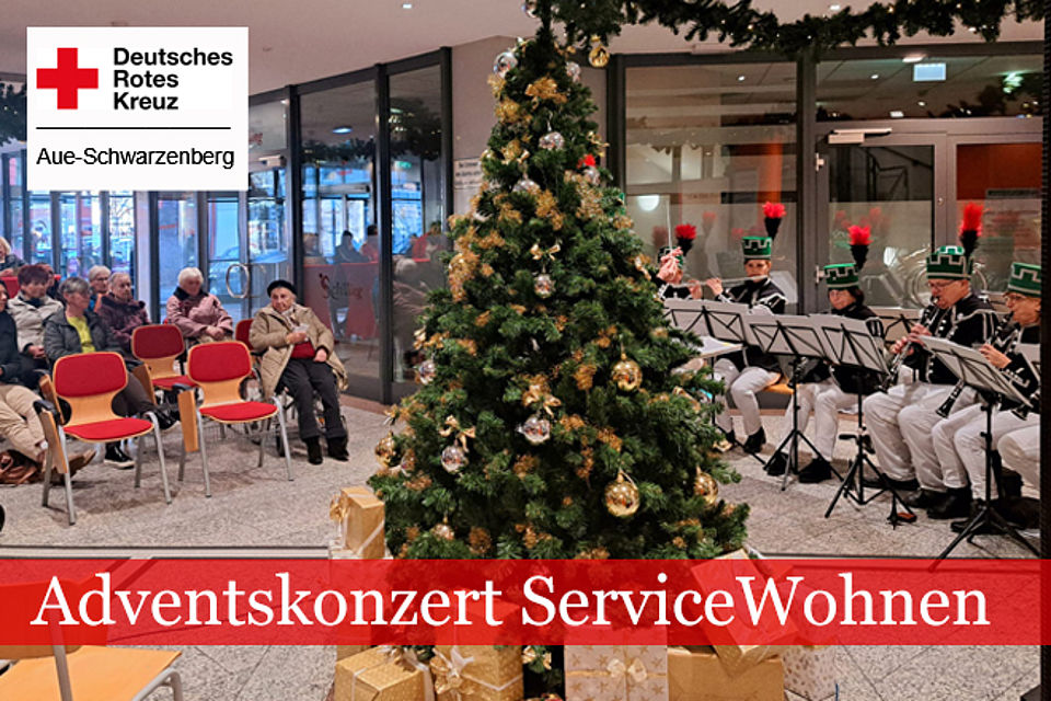 Weihnachtsbaum mit Orchester